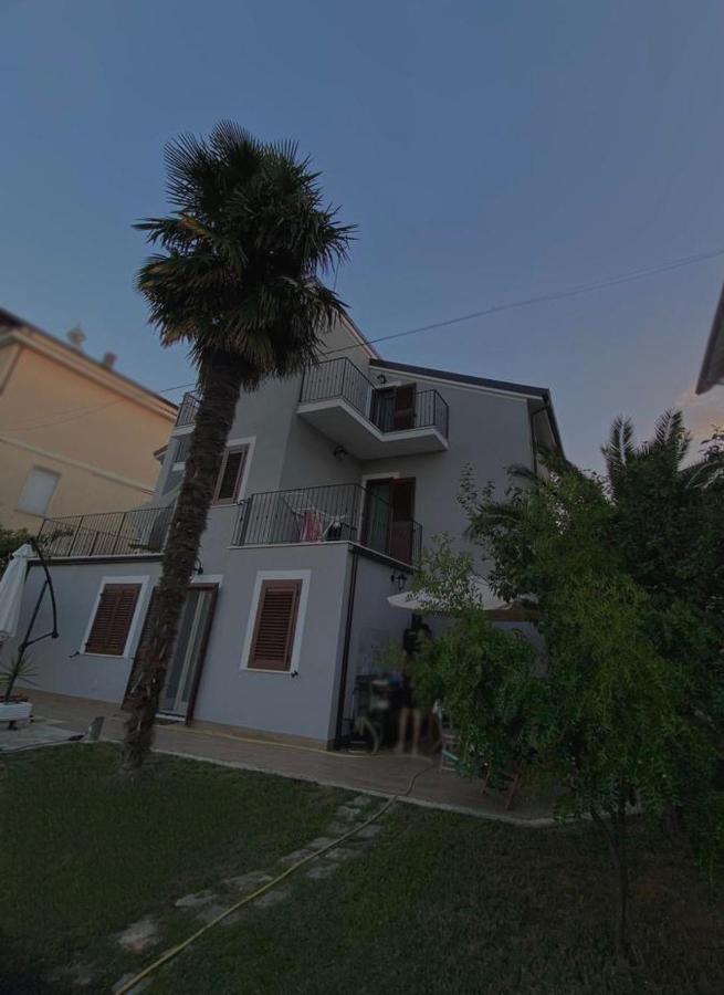 Bed and Breakfast Dimora Il Campanile Chieti Exterior foto